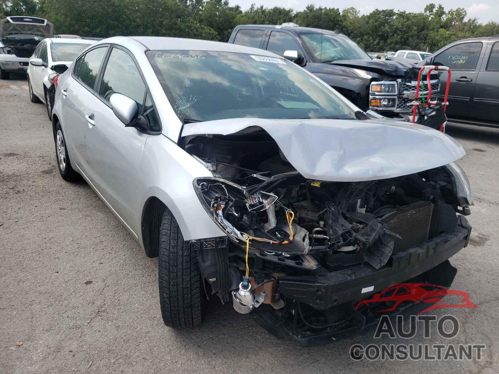 KIA FORTE 2016 - KNAFK4A66G5609036