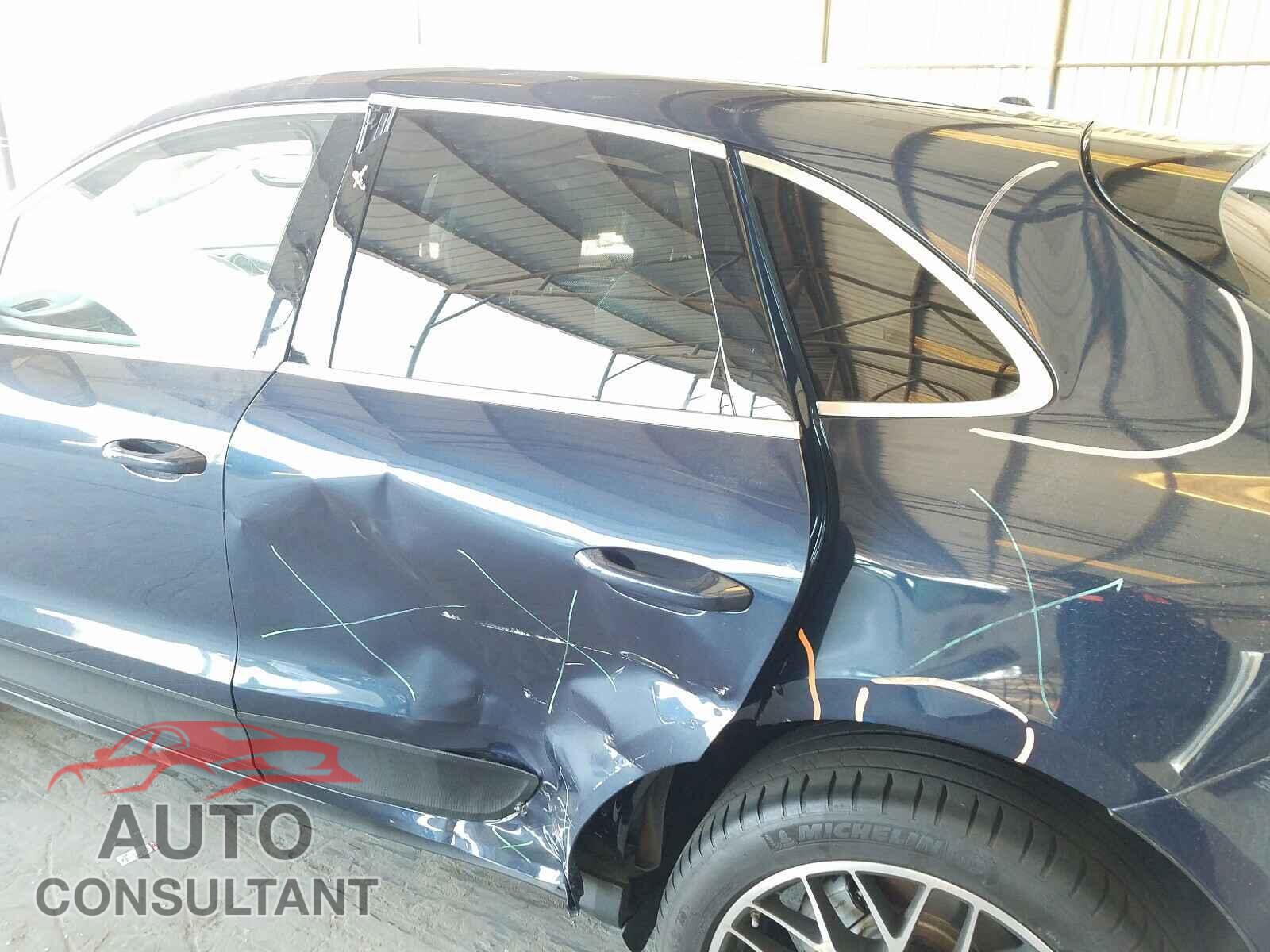 PORSCHE MACAN 2016 - WP1AB2A55GLB41870