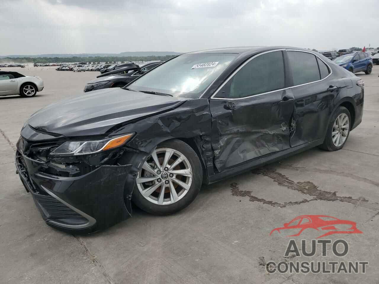 TOYOTA CAMRY 2022 - 4T1R11AK8NU050070