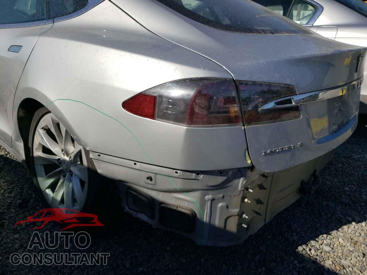 TESLA MODEL S 2018 - 5YJSA1E25JF237270