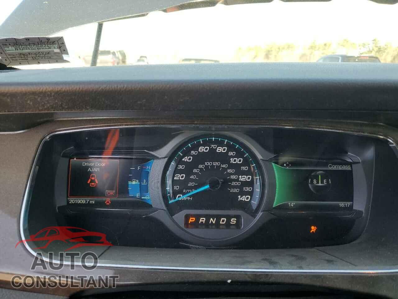 FORD TAURUS 2015 - 1FAHP2F81FG117650