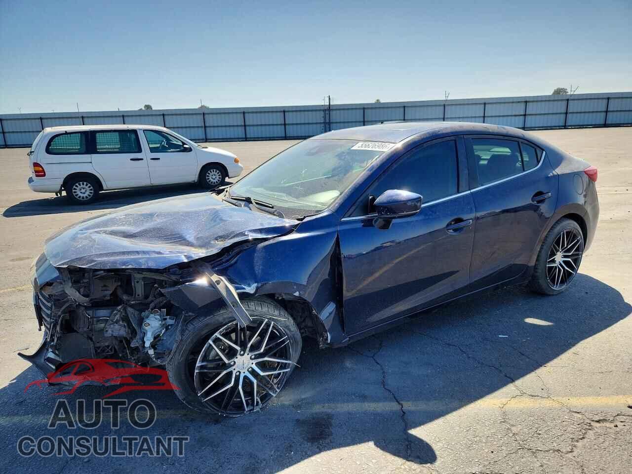 MAZDA 3 2018 - 3MZBN1V3XJM168081