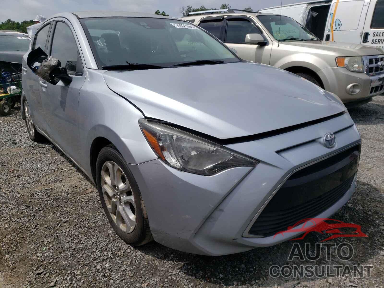 TOYOTA YARIS 2017 - 3MYDLBYV5HY158891