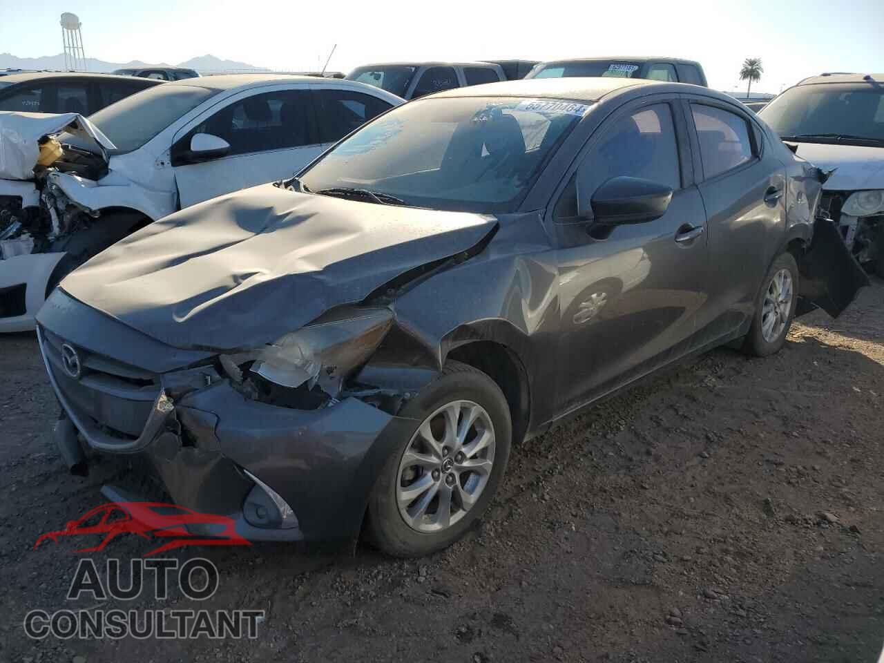 MAZDA 2 2019 - 3MDDJBTV4KM308793