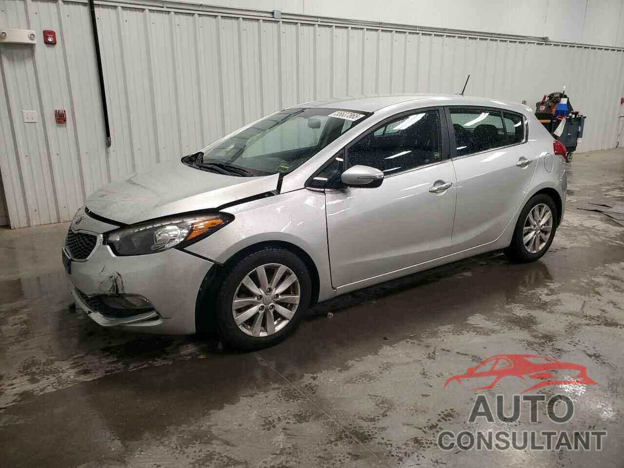 KIA FORTE 2015 - KNAFX5A84F5318316