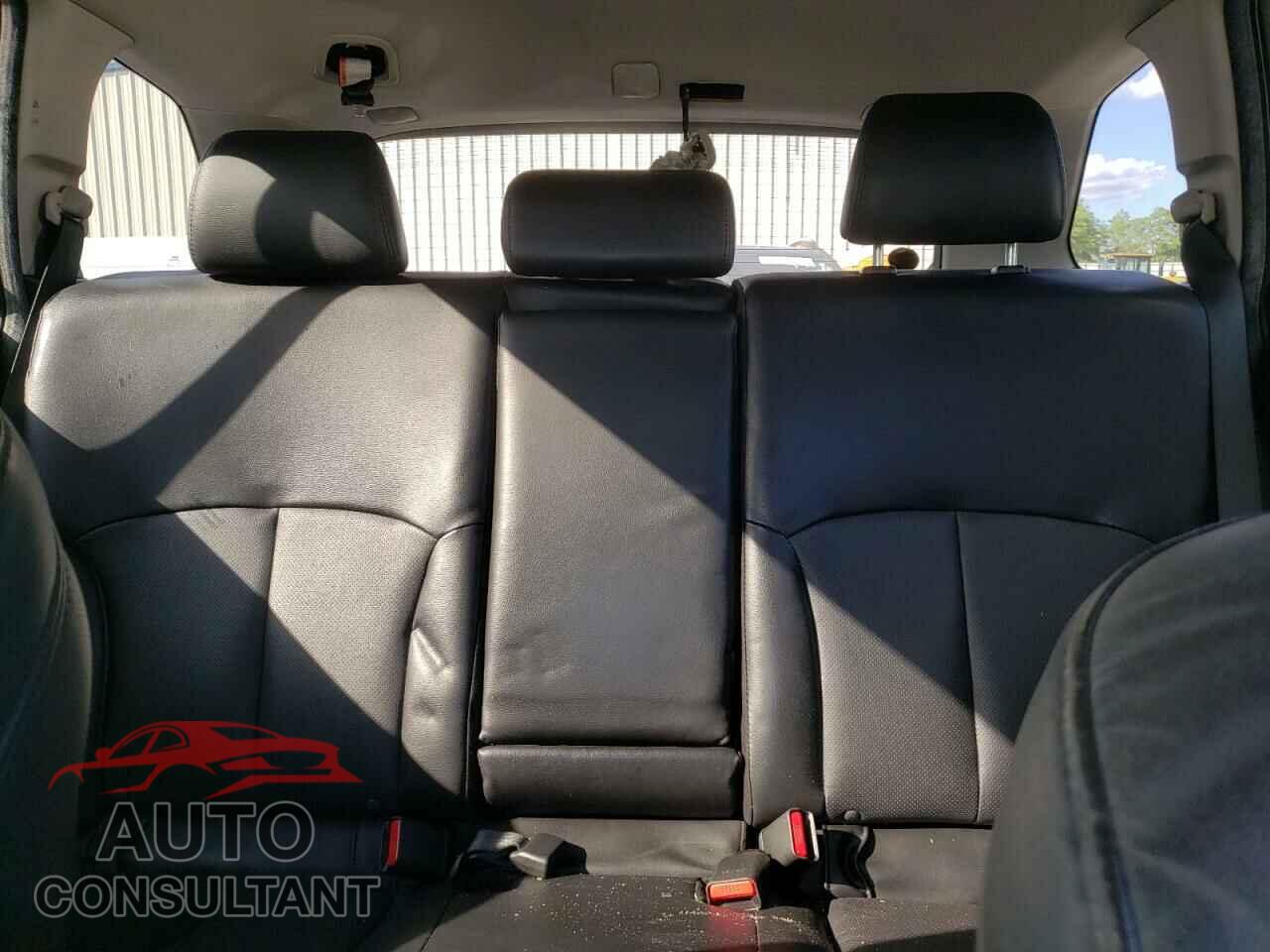 SUBARU OUTBACK 2014 - 4S4BRCLC4E3239977