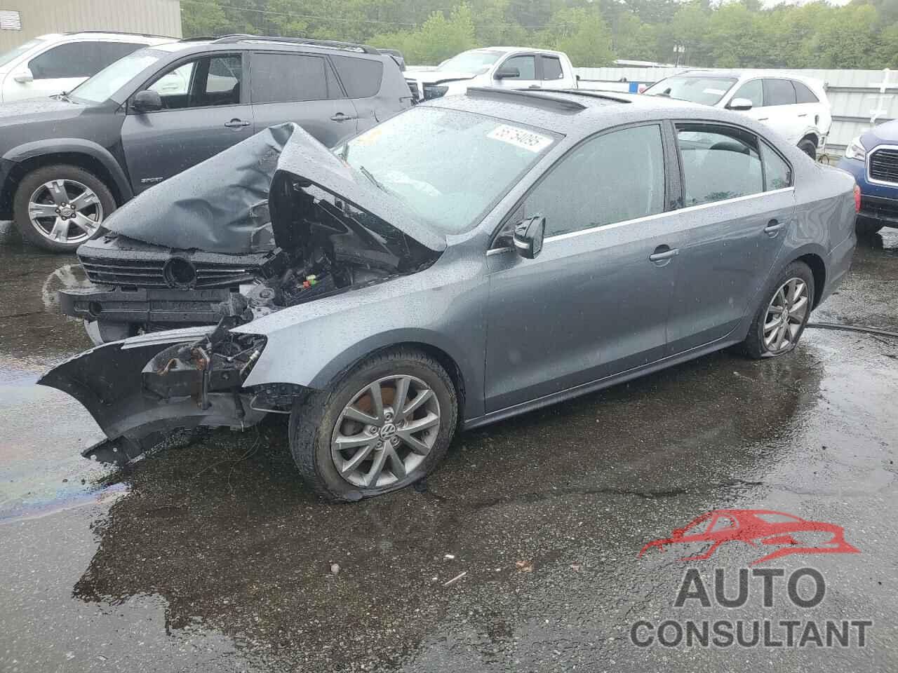 VOLKSWAGEN JETTA 2013 - 3VWBX7AJ8DM397171