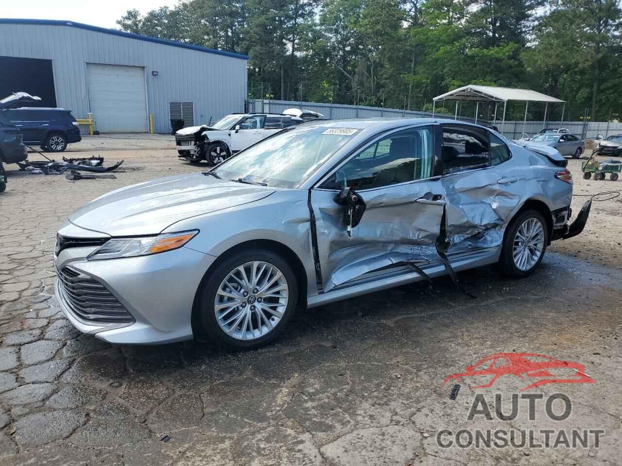 TOYOTA CAMRY 2019 - 4T1B11HK8KU258727