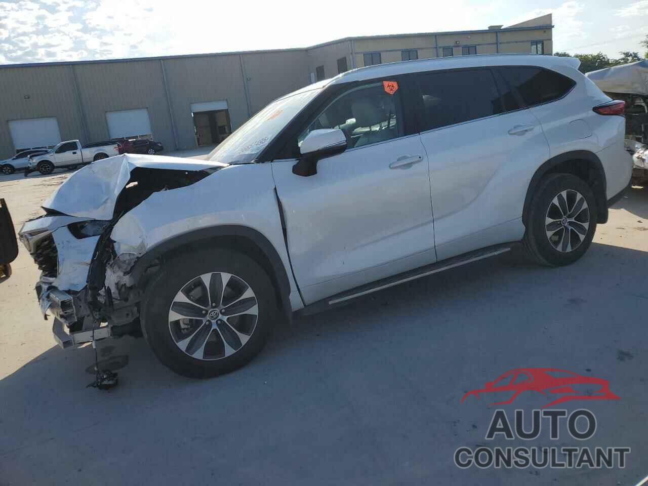 TOYOTA HIGHLANDER 2023 - 5TDKDRAH7PS039200