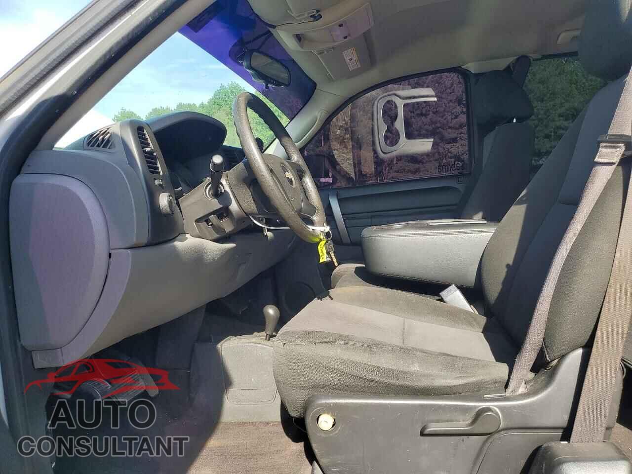 CHEVROLET SILVERADO 2013 - 1GCRKREA1DZ268015