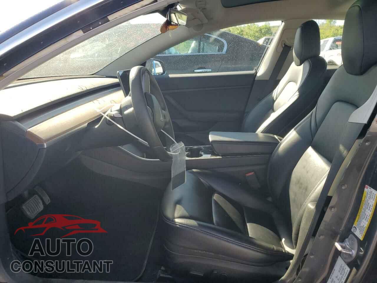 TESLA MODEL 3 2019 - 5YJ3E1EBXKF453898