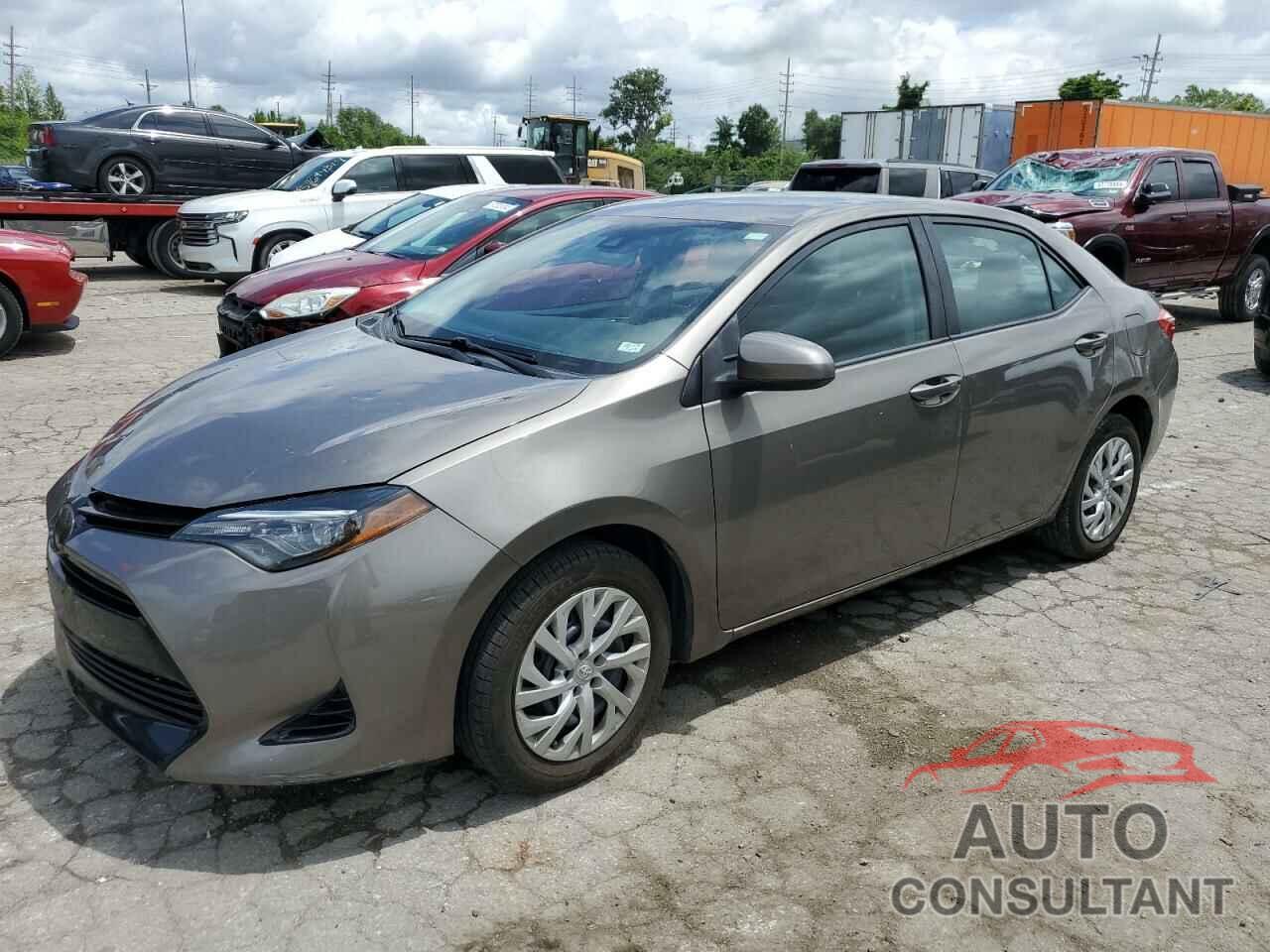 TOYOTA COROLLA 2018 - 5YFBURHE6JP812086
