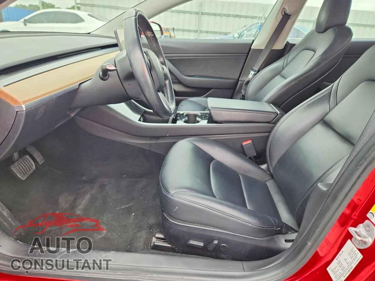 TESLA MODEL 3 2019 - 5YJ3E1EA9KF308357