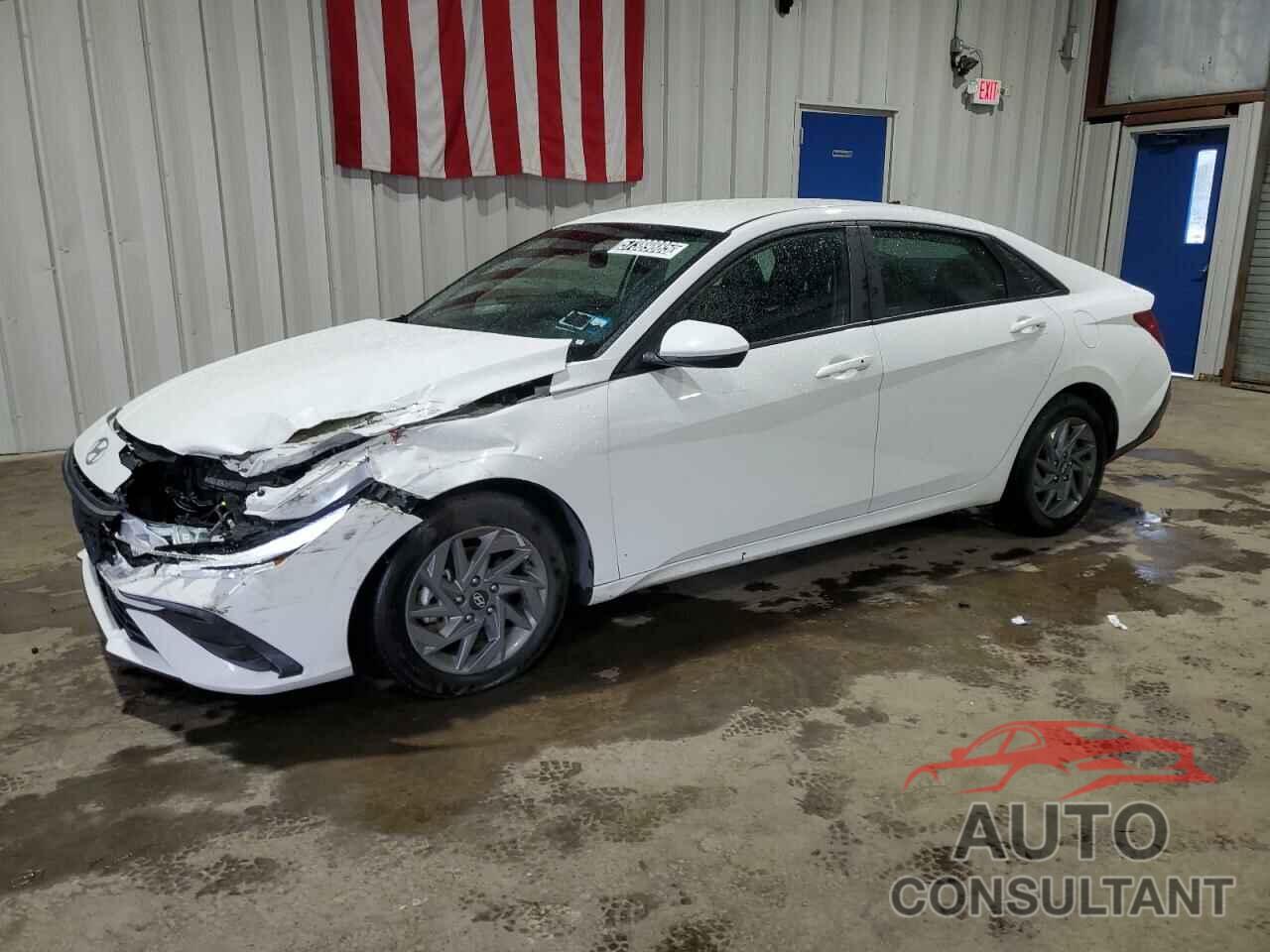 HYUNDAI ELANTRA 2024 - KMHLM4DG2RU647923