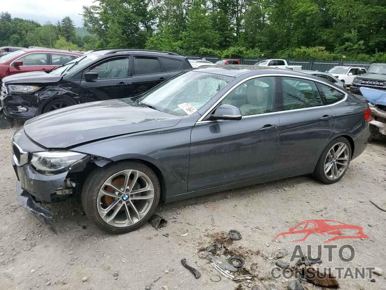 BMW 3 SERIES 2018 - WBA8Z9C51JG828116