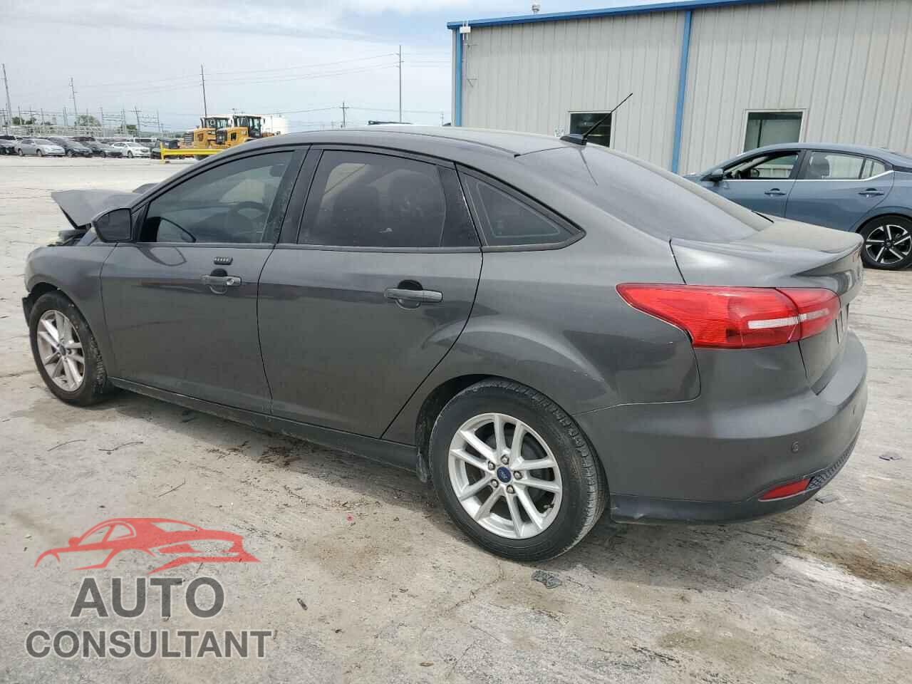FORD FOCUS 2015 - 1FADP3F23FL338903