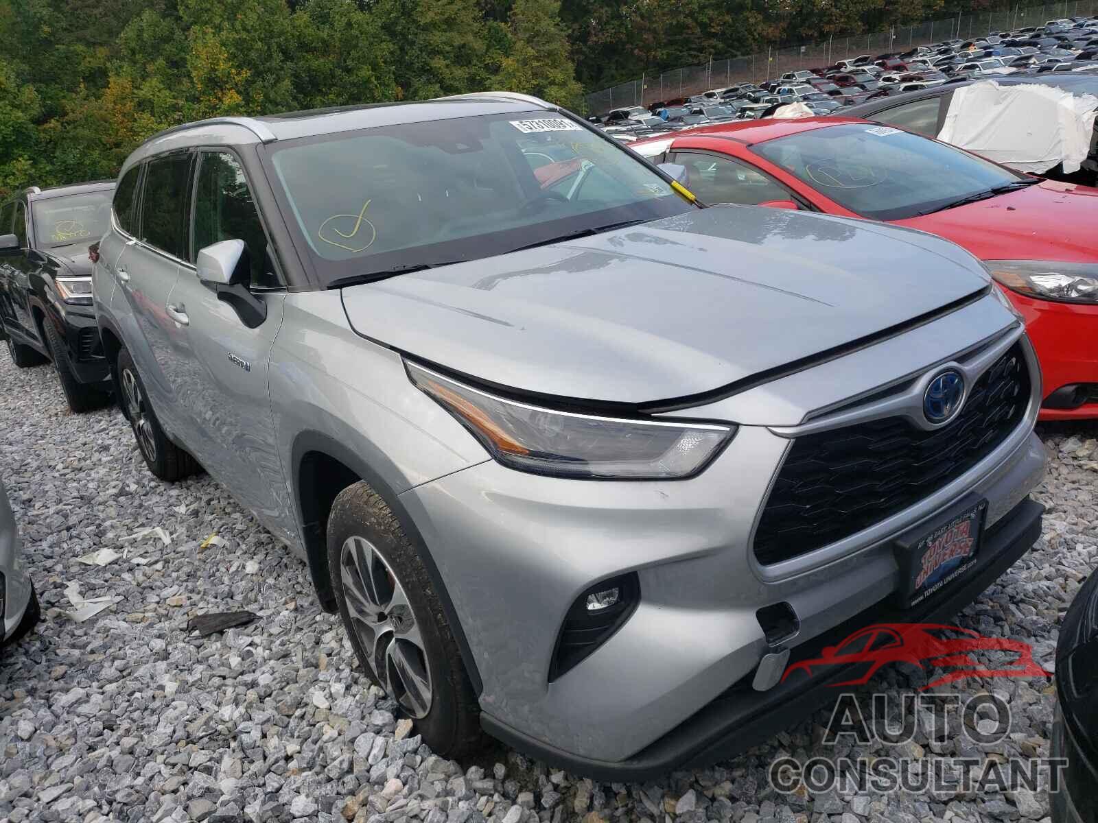 TOYOTA HIGHLANDER 2021 - 5TDGBRCH7MS523291