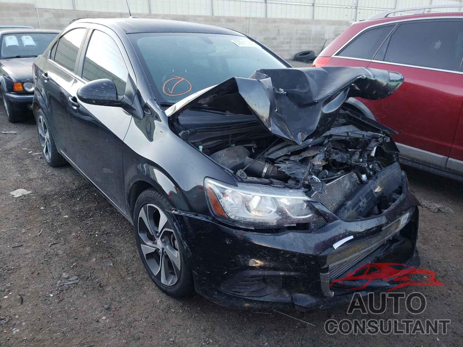 CHEVROLET SONIC 2017 - 1G1JF5SB9H4110105