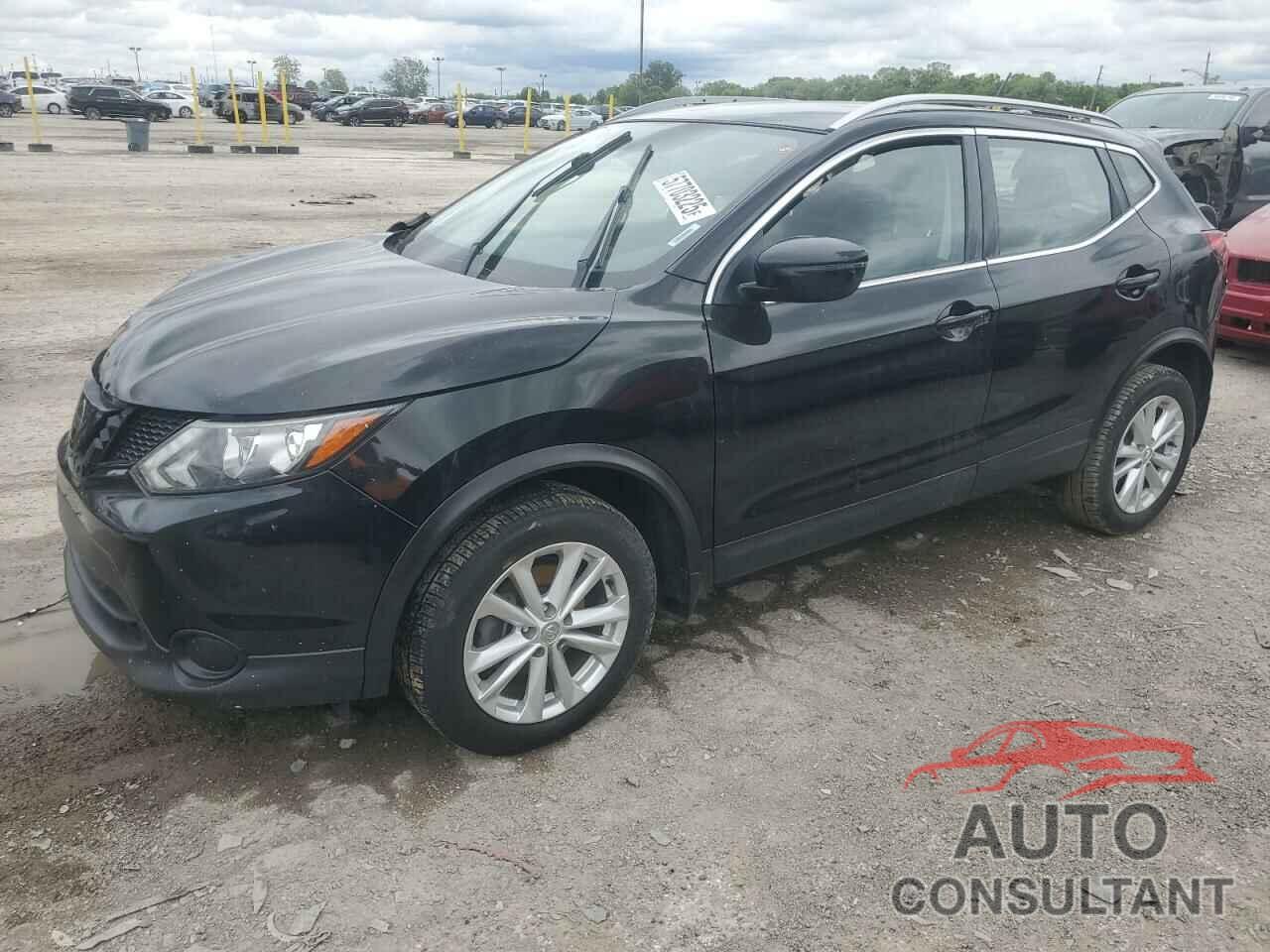 NISSAN ROGUE 2018 - JN1BJ1CP2JW158782