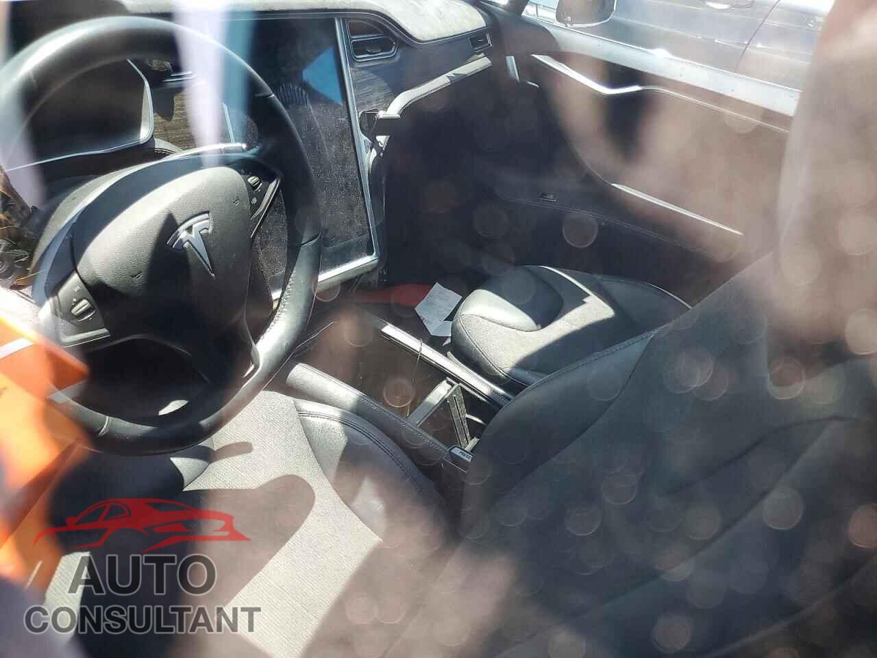 TESLA MODEL S 2015 - 5YJSA1H22FF096628