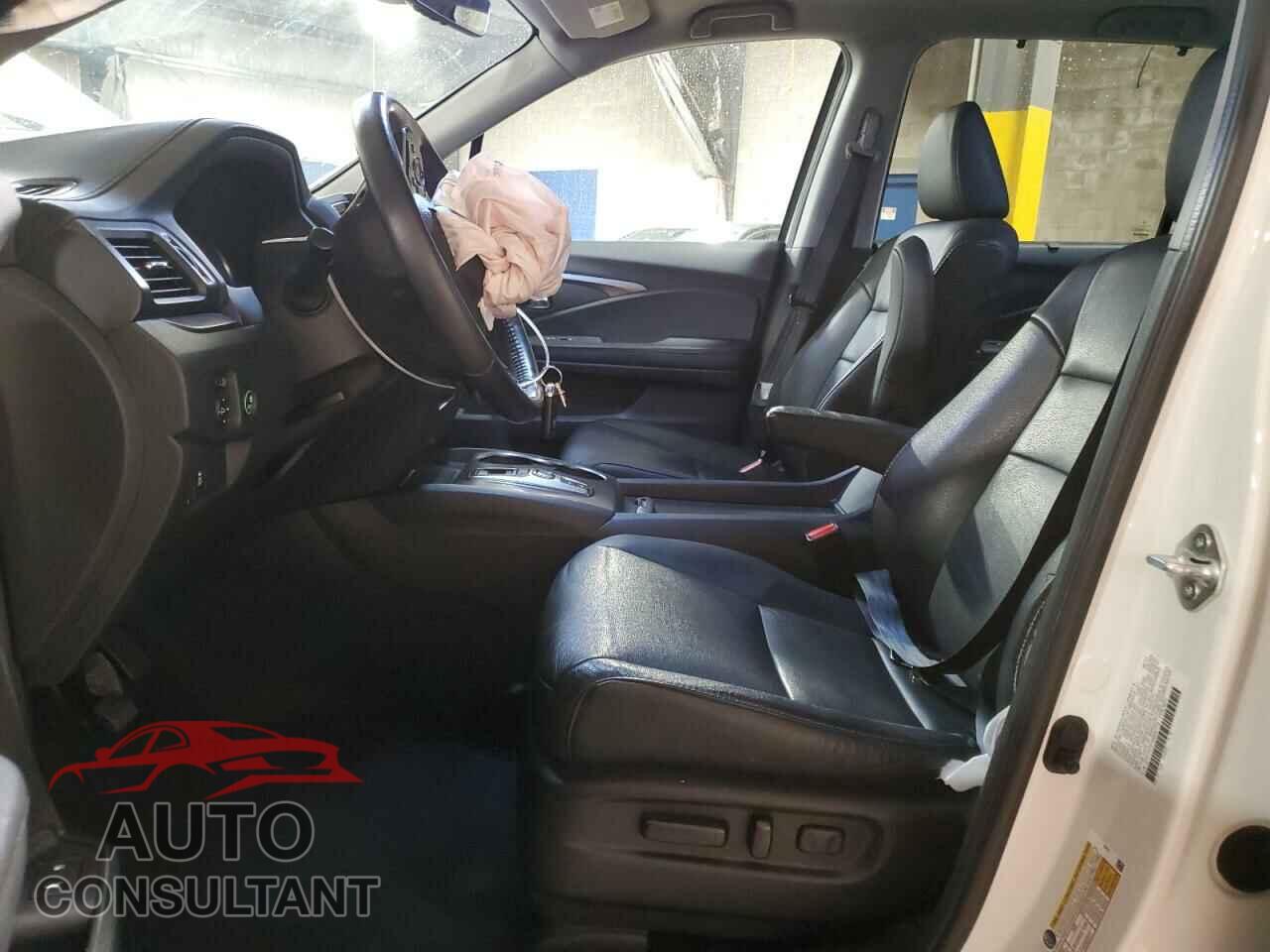 HONDA PILOT 2021 - 5FNYF6H21MB097176