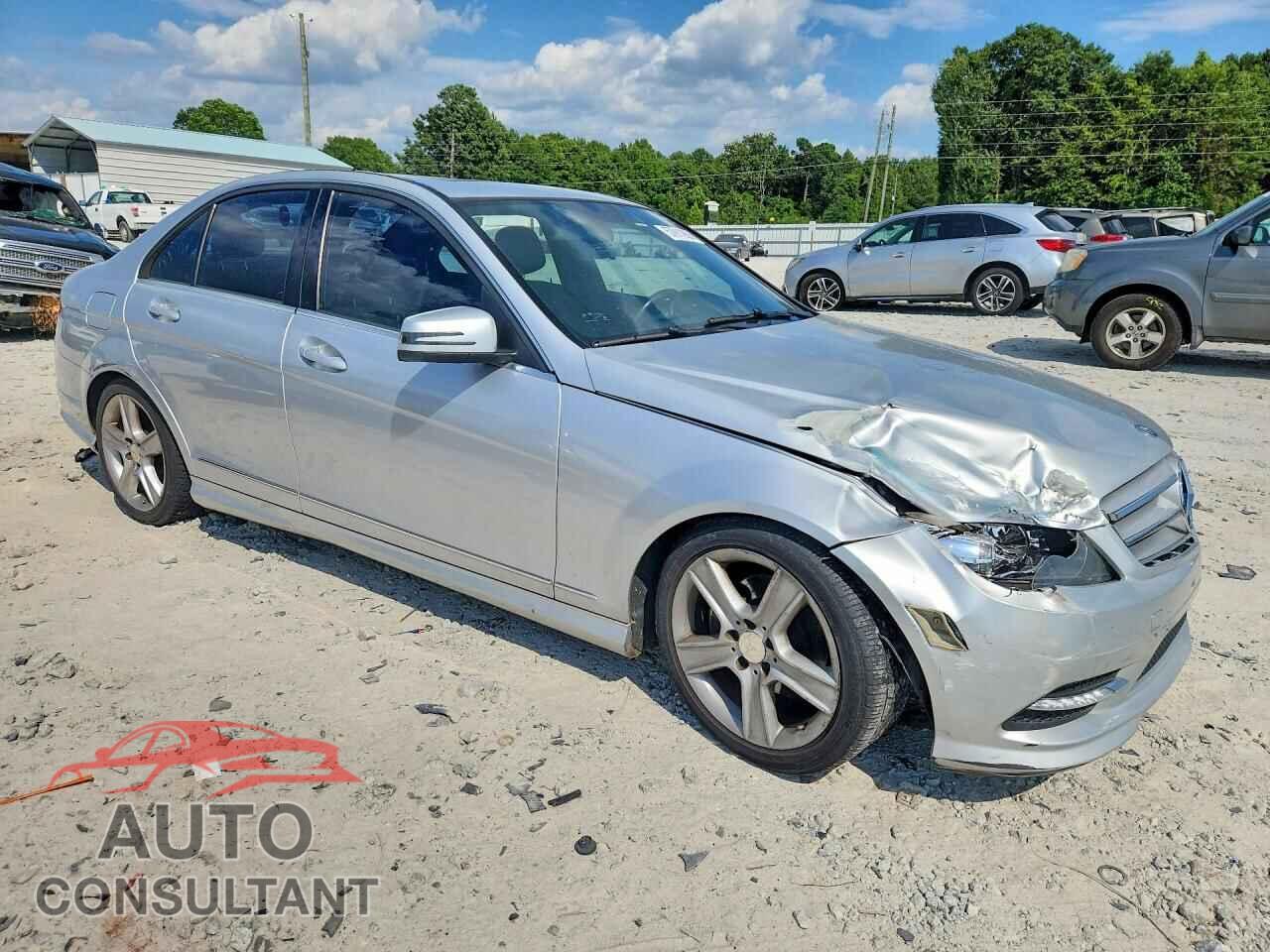 MERCEDES-BENZ C-CLASS 2011 - WDDGF8BB9BR172347