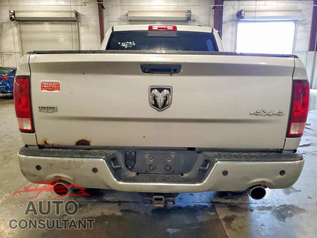 DODGE RAM 1500 2012 - 1C6RD7NT1CS311458