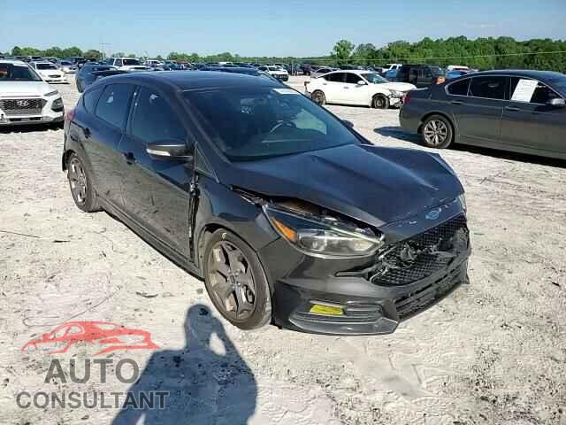 FORD FOCUS 2017 - 1FADP3L95HL336414