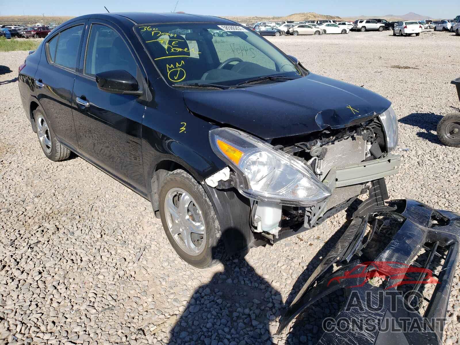 NISSAN VERSA 2018 - 3N1CN7APXJL858327
