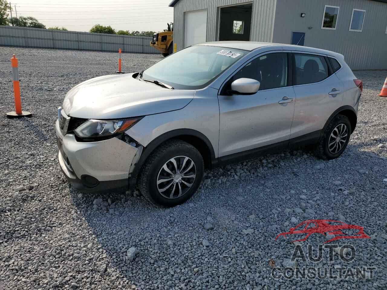 NISSAN ROGUE 2018 - JN1BJ1CP5JW156900