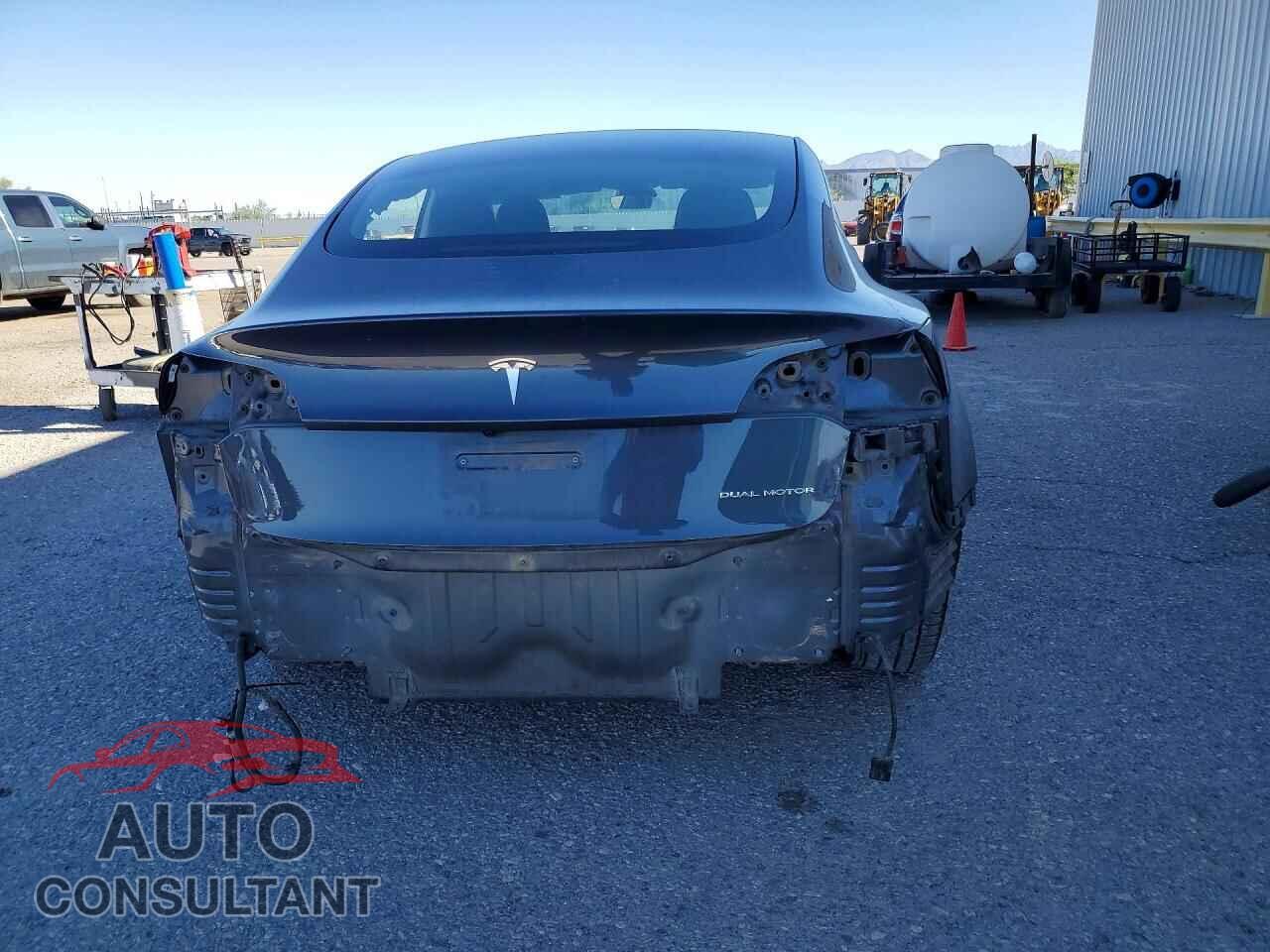 TESLA MODEL 3 2021 - 5YJ3E1EB1MF048452