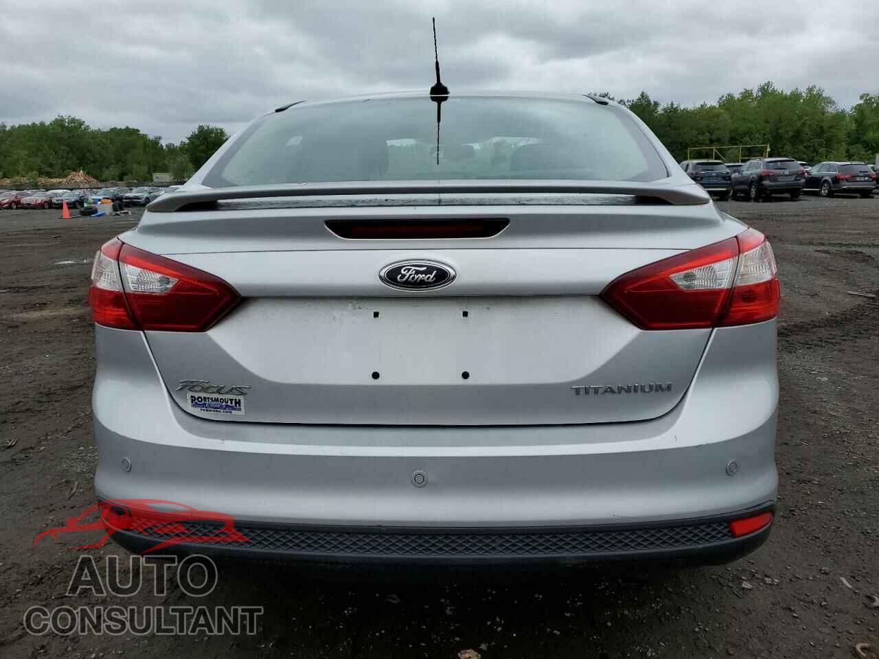 FORD FOCUS 2012 - 1FAHP3J20CL218786