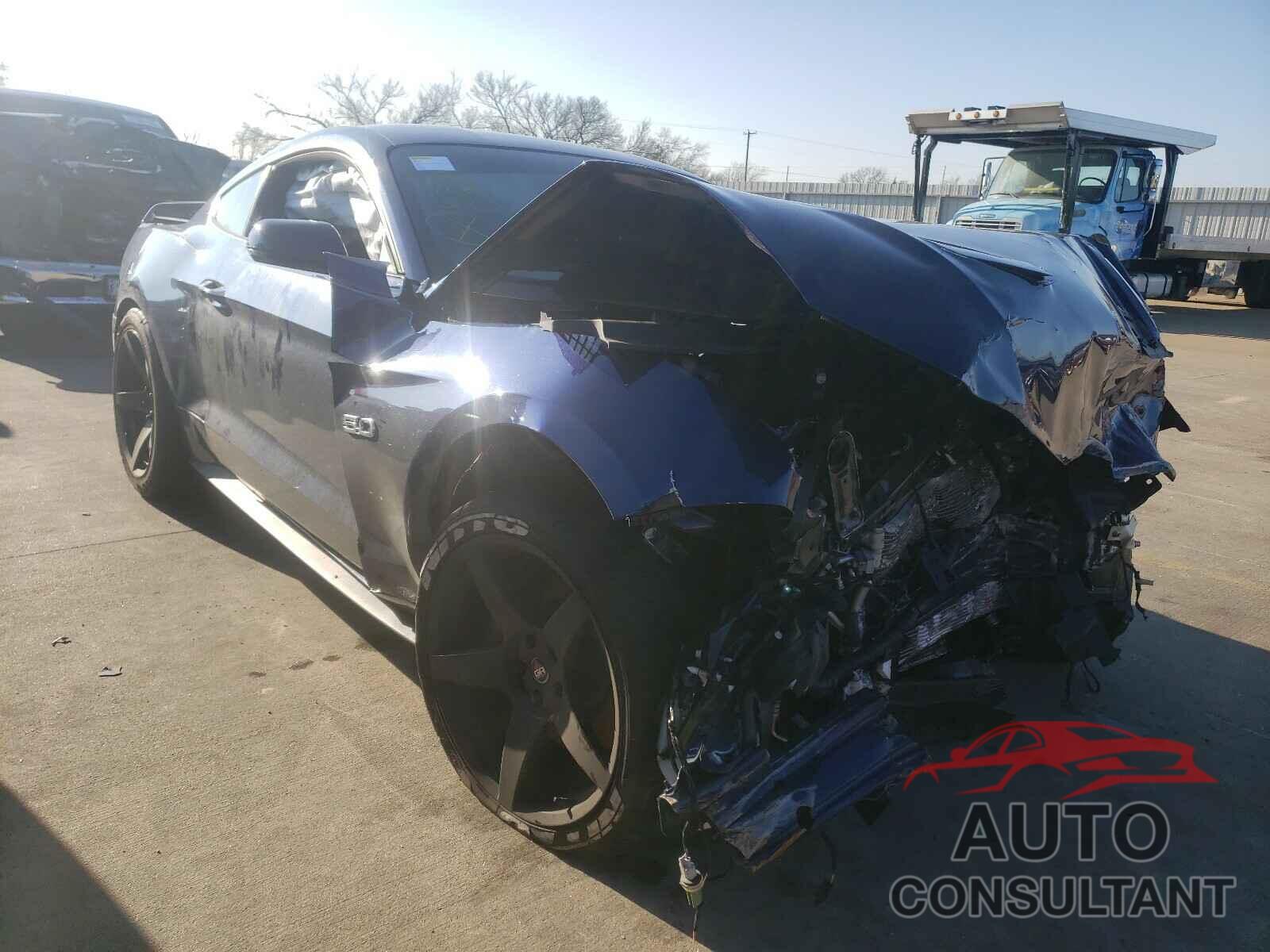 FORD MUSTANG 2019 - 1FA6P8CFXK5176585