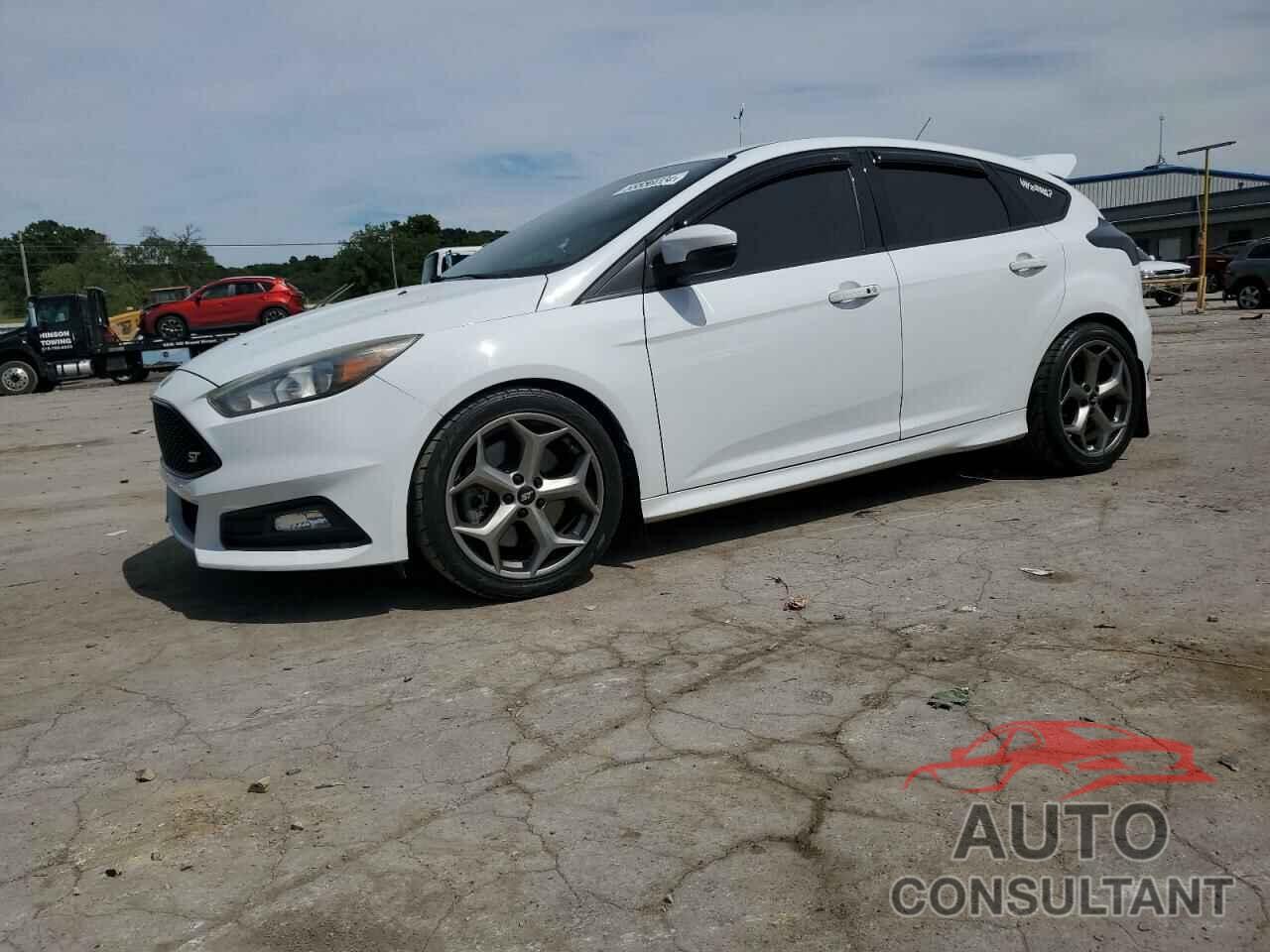 FORD FOCUS 2017 - 1FADP3L94HL347372