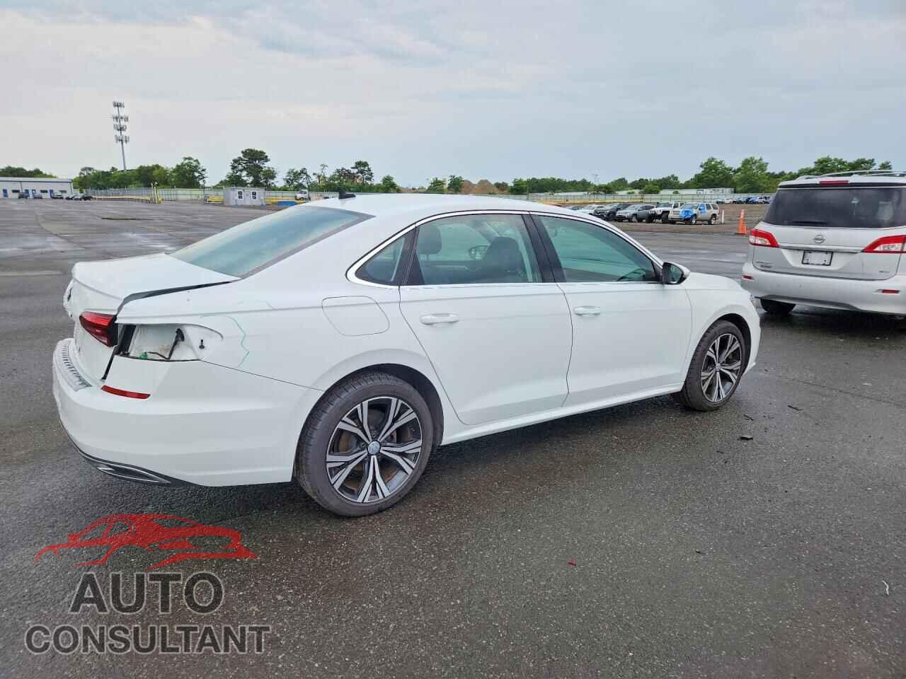 VOLKSWAGEN PASSAT 2021 - 1VWSA7A32MC006195