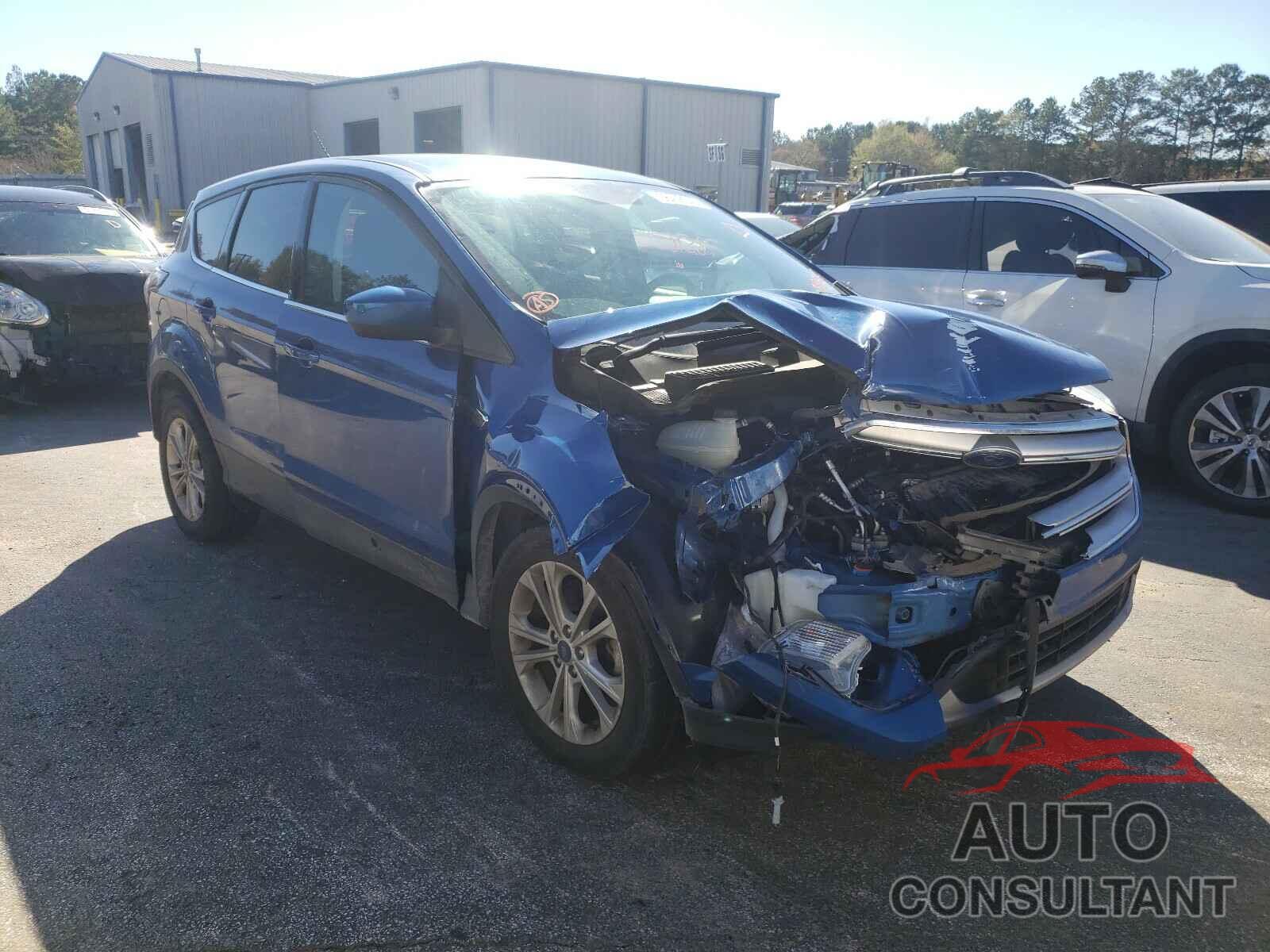 FORD ESCAPE 2017 - 1FMCU0GD2HUB19565