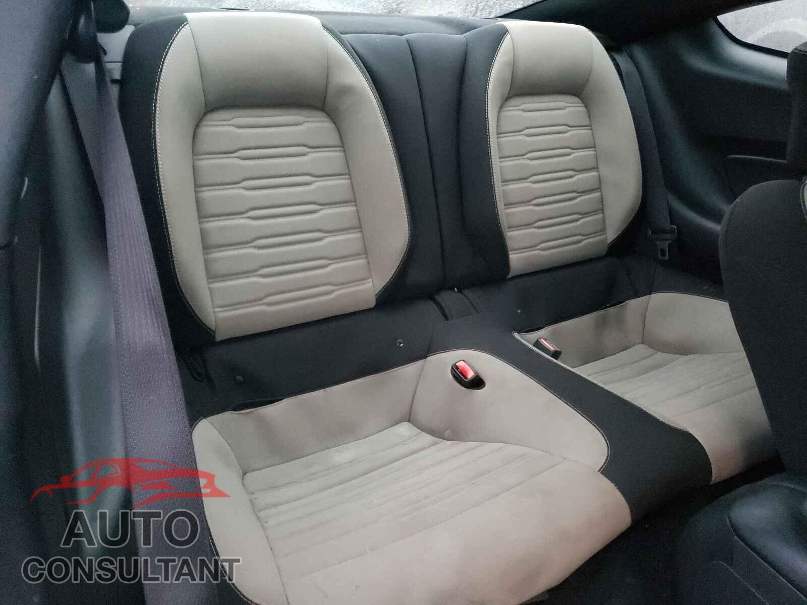 FORD MUSTANG 2016 - 1FA6P8TH0G5244983