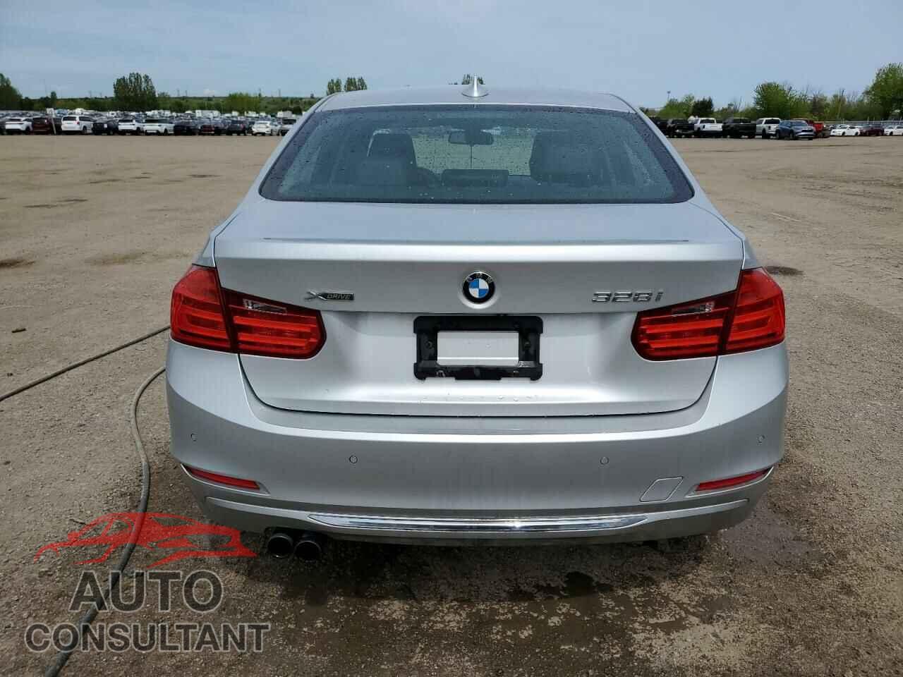 BMW 3 SERIES 2013 - WBA3B3C5XDF531142