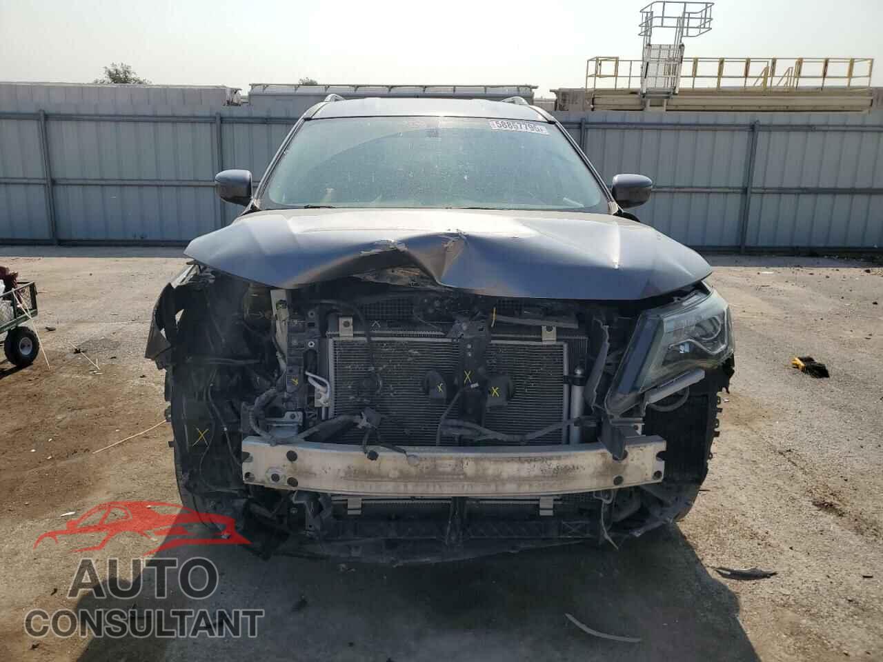 NISSAN PATHFINDER 2017 - 5N1DR2MM7HC664513