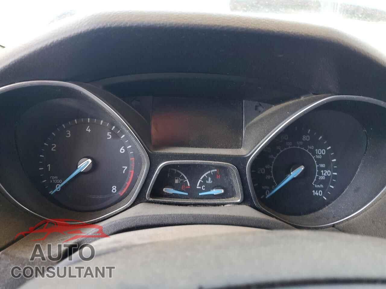 FORD FOCUS 2015 - 1FADP3F21FL210594