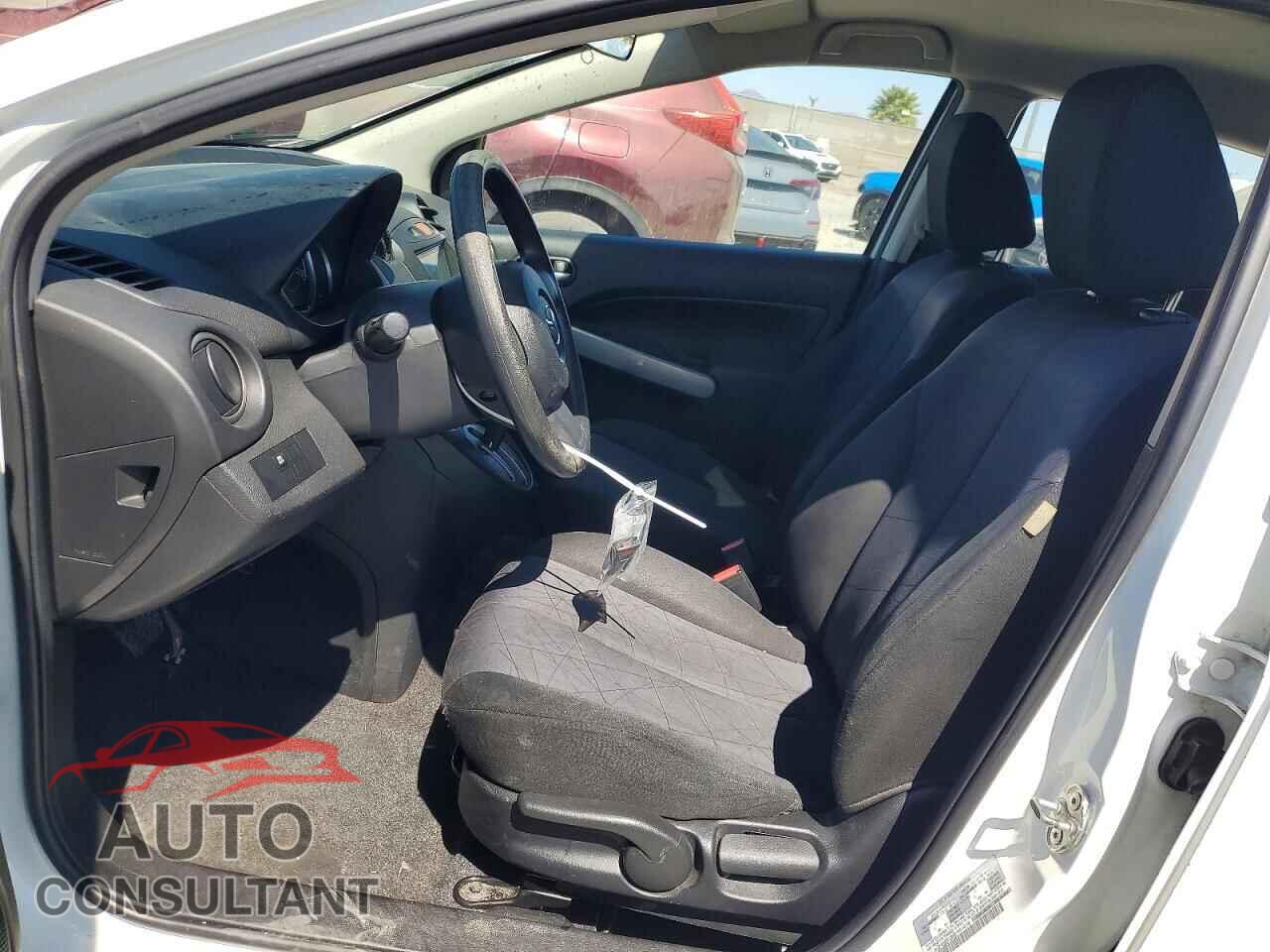 MAZDA 2 2014 - JM1DE1KY2E0183453