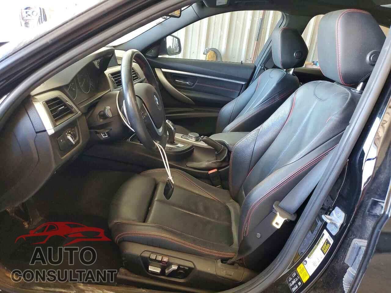 BMW 3 SERIES 2018 - WBA8D9C50JEM32849