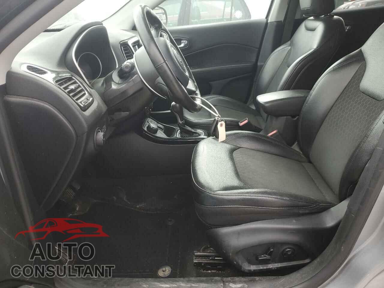 JEEP COMPASS 2018 - 3C4NJDBB8JT394652