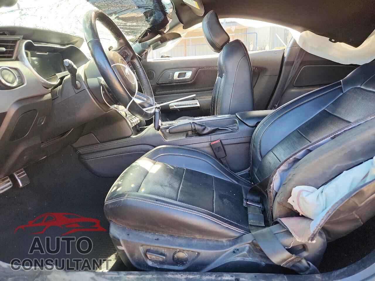 FORD MUSTANG 2023 - 1FA6P8CF1P5306132