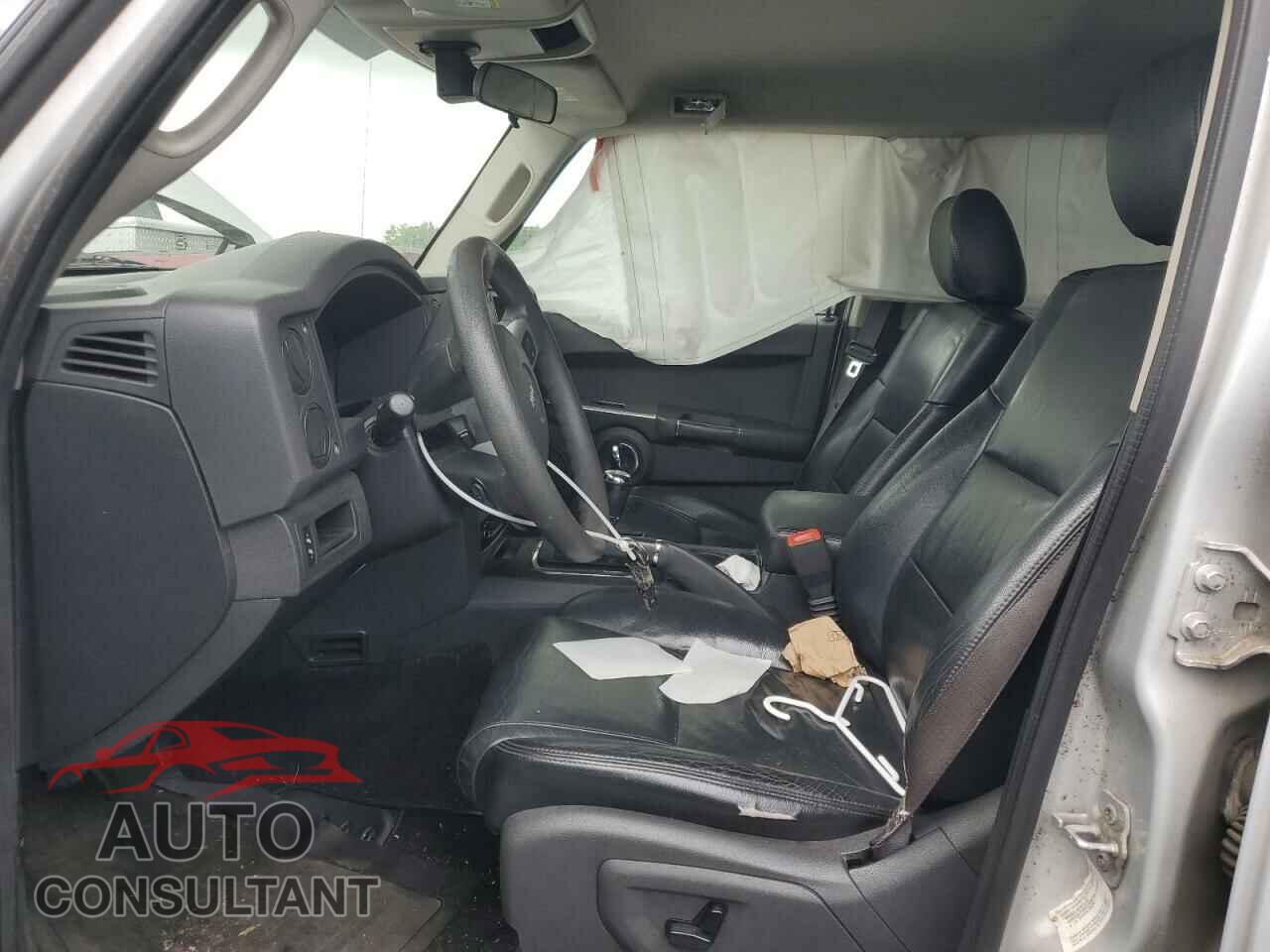 JEEP COMMANDER 2009 - 1J8HG48K29C531877