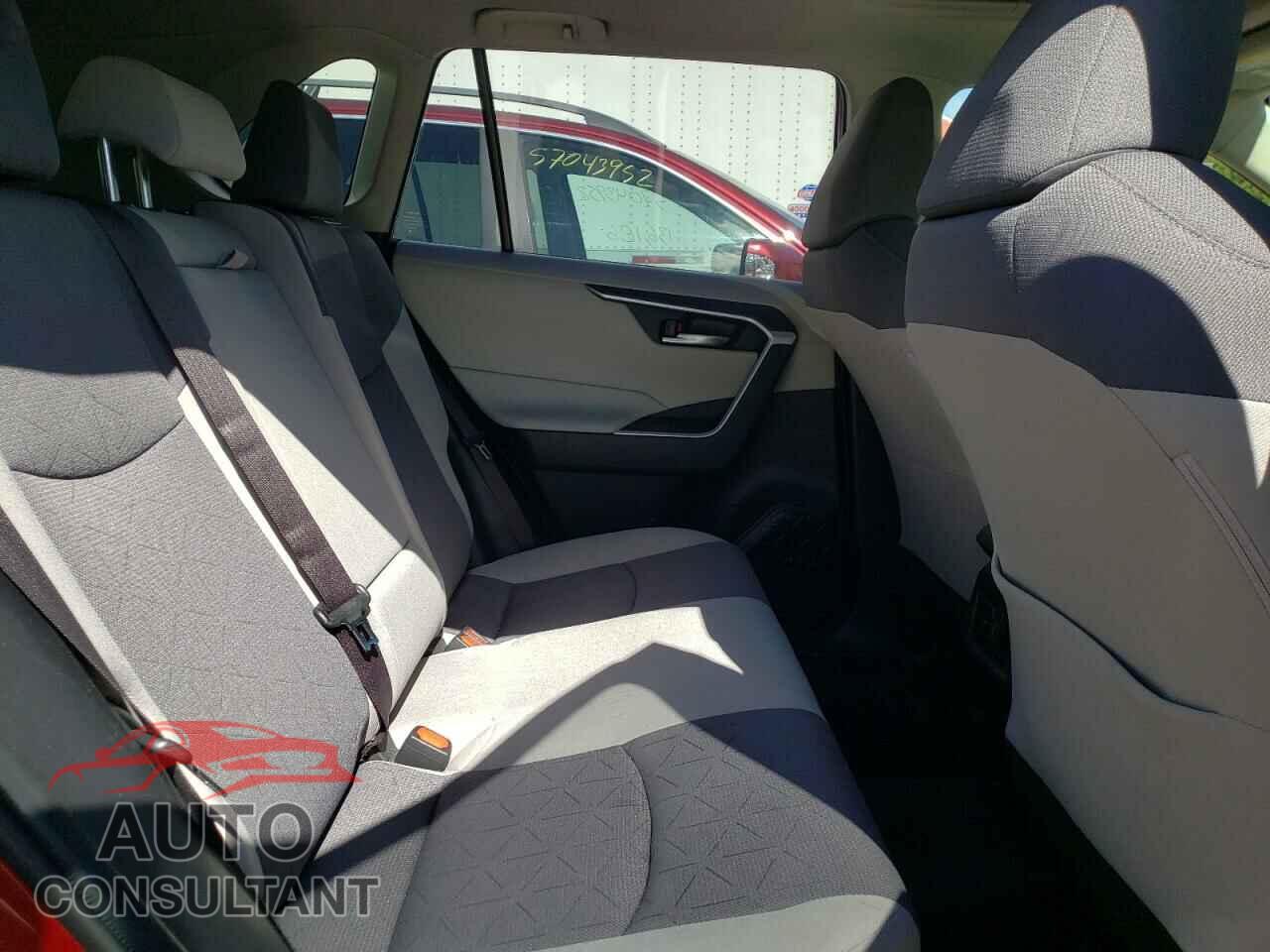 TOYOTA RAV4 2019 - JTMP1RFV2KD501924