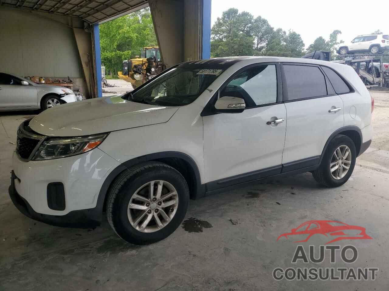 KIA SORENTO 2015 - 5XYKT3A61FG579331