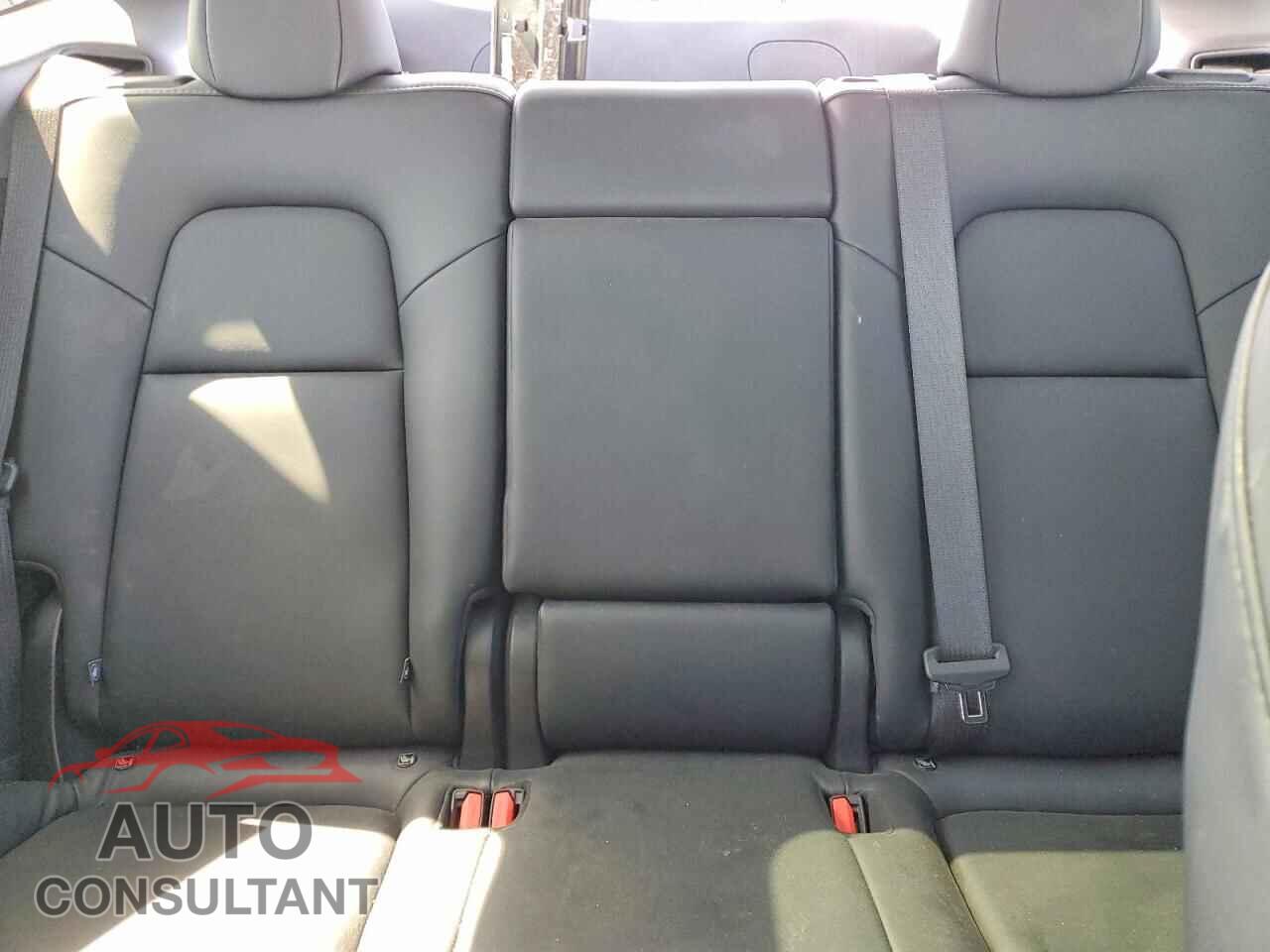TESLA MODEL Y 2024 - 7SAYGDED6RA321475