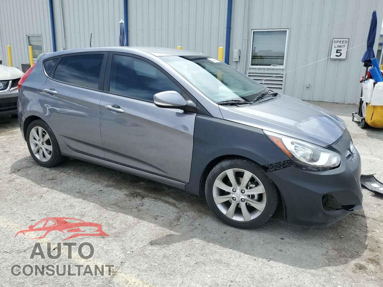 HYUNDAI ACCENT 2013 - KMHCU5AE6DU118699