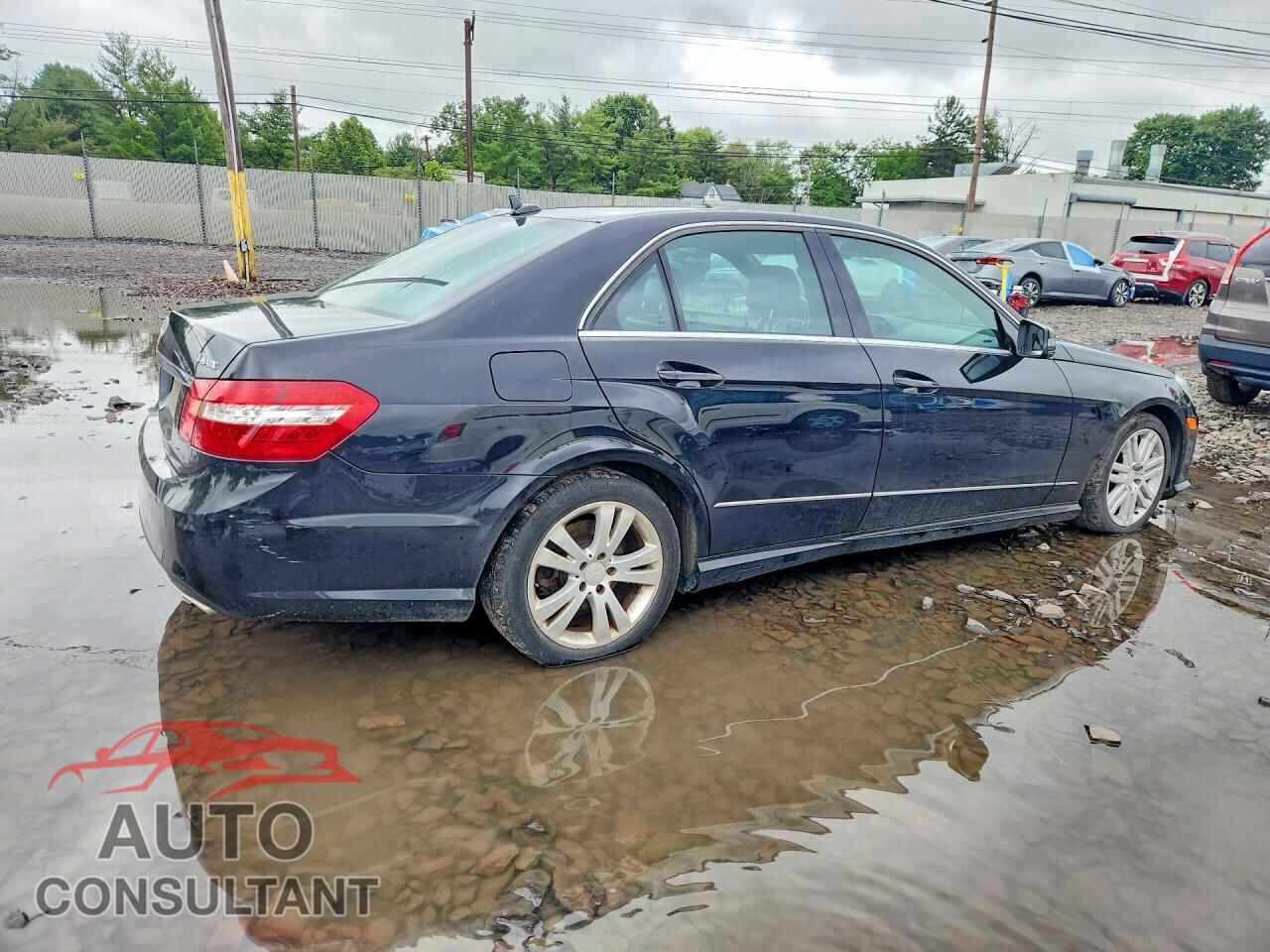 MERCEDES-BENZ E-CLASS 2011 - WDDHF8HB4BA429554
